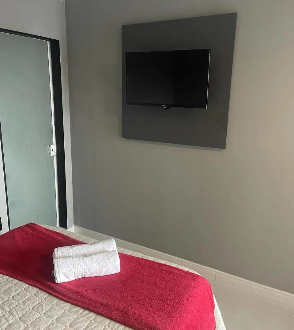 Hospedagem Confortavel E Pratica Para Viajantes E Ferias - Proxima A Br-101 Sao Jose  Sao Jose (Santa Catarina)