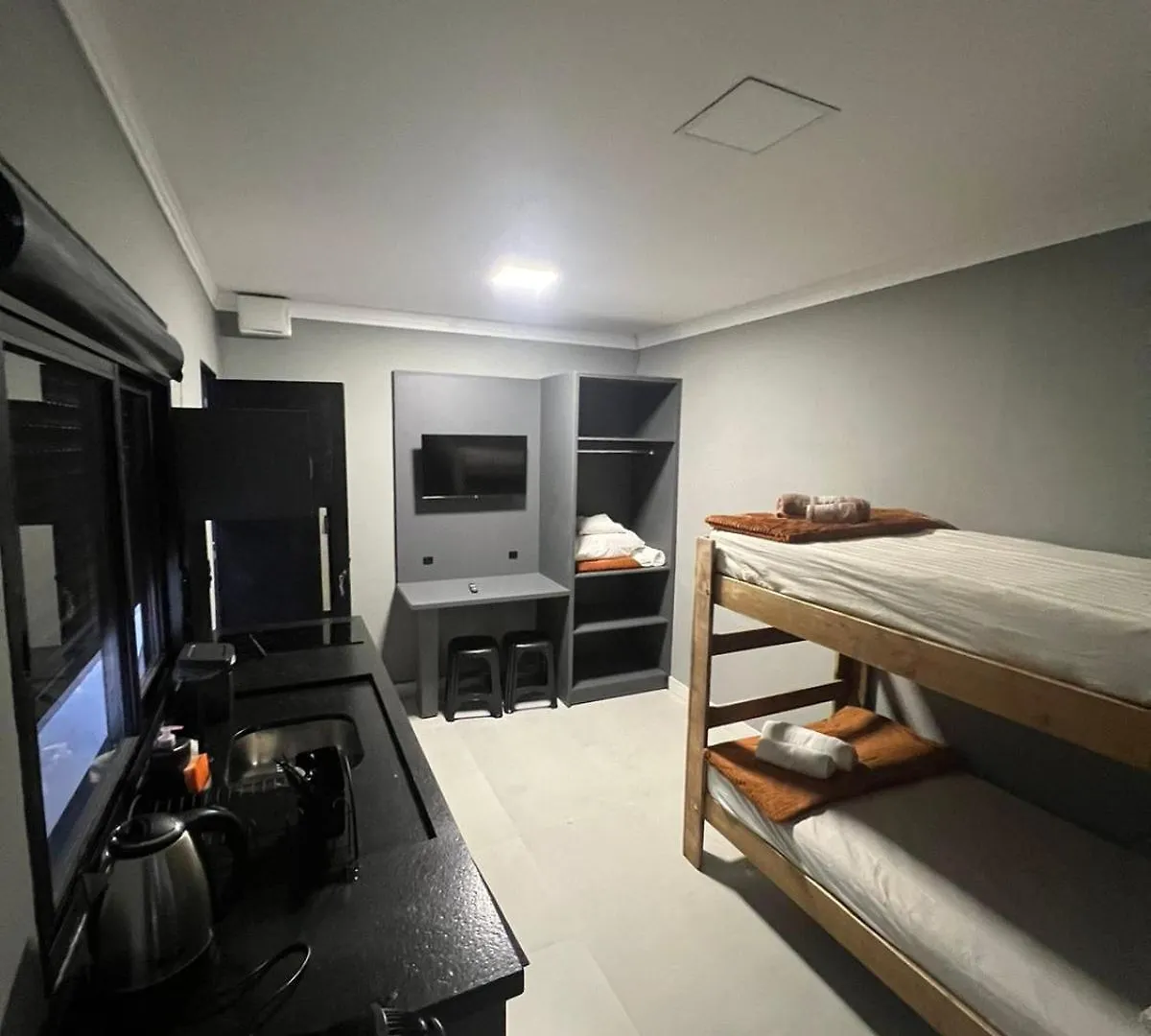 Hospedagem Confortavel E Pratica Para Viajantes E Ferias - Proxima A Br-101 Sao Jose